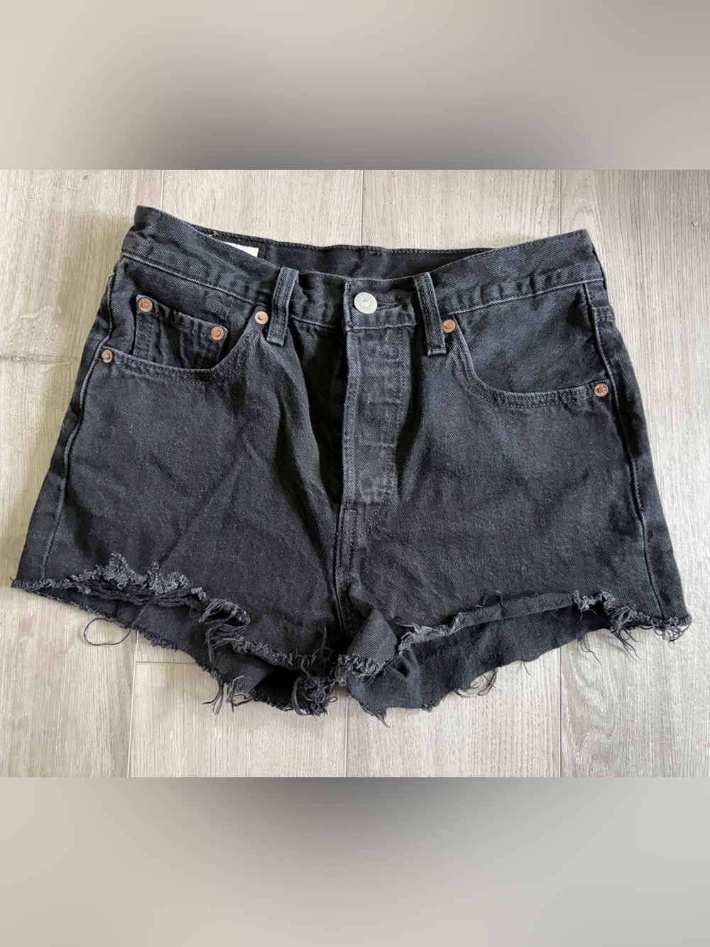 Levi’s 501 Jean Cut Off Shorts size 25